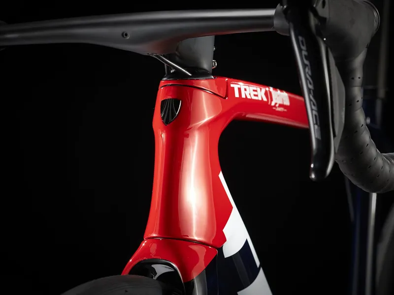 2022 Trek Emonda SLR 9 Road Bike Navy Carbon Smoke and Viper Red-3